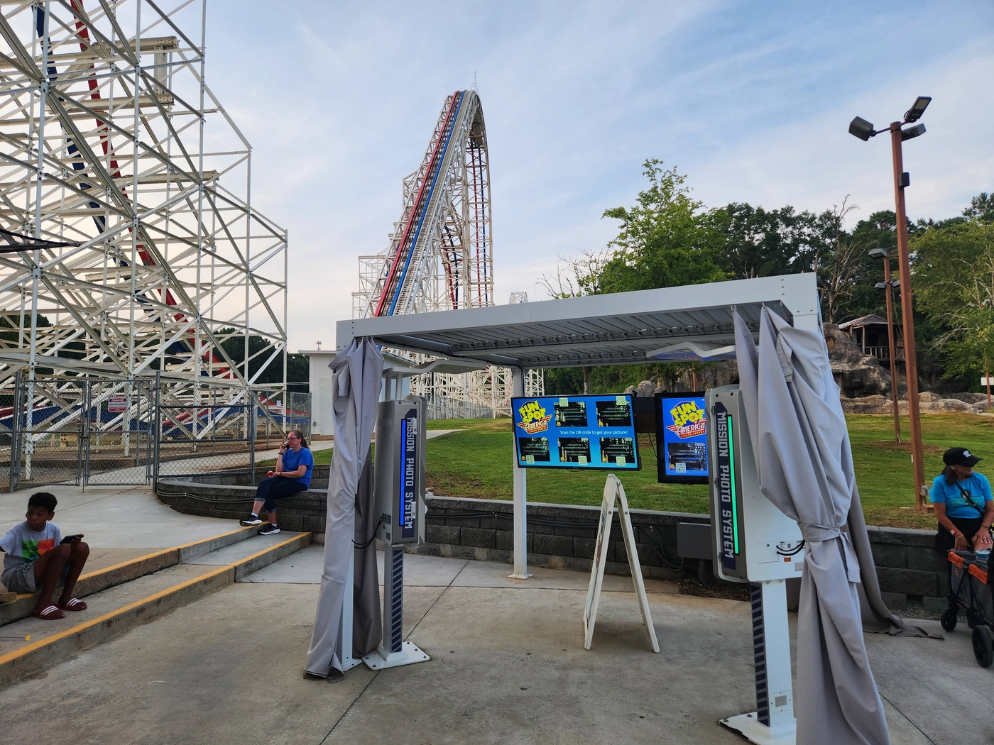 A view of ArieForce One&rsquo;s lift hill, with the photo station in the foreground